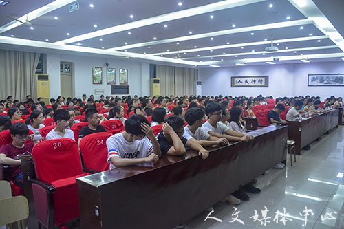 齐心协力 共筑未来 yl6809永利官网召开思政、历史学生见面会