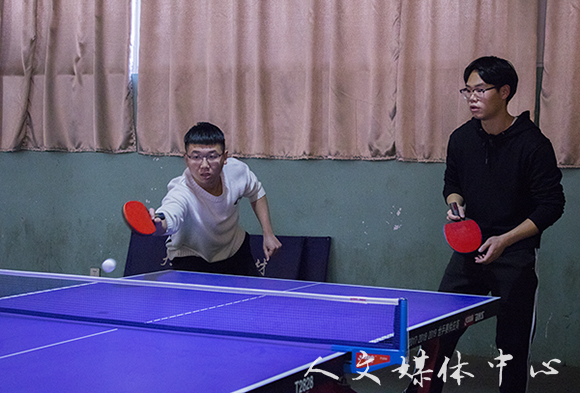 小球转动青春  拼搏成就辉煌 乒乓球联赛(临海校区)yl6809永利官网获得亚军