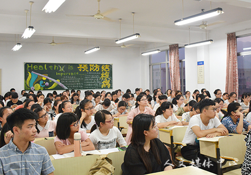 机会留给有准备之人 yl6809永利官网举办教师入编考试交流会
