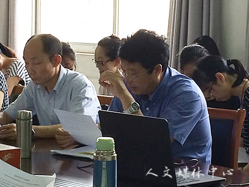重温入党誓词   yl6809永利官网开展“两学一做” 主题活动