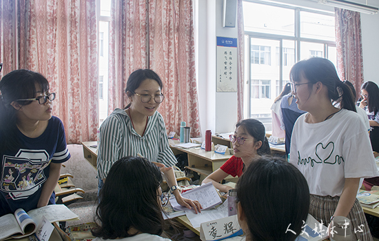 yl6809永利官网开展中学名师进课堂活动