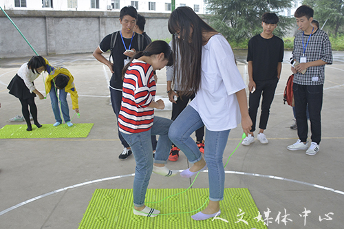yl6809永利官网第三届“诗意栖居”公寓文化节开幕