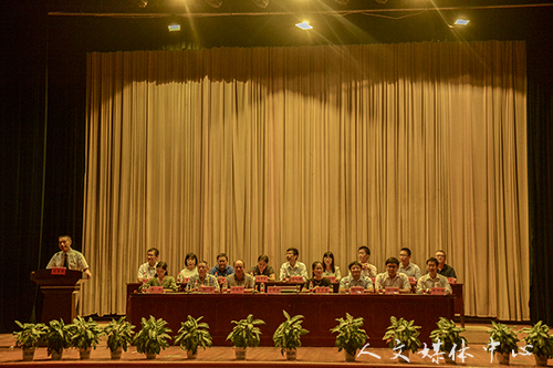 以梦为马 诗酒趁年华 yl6809永利官网举行2018级学生开学典礼